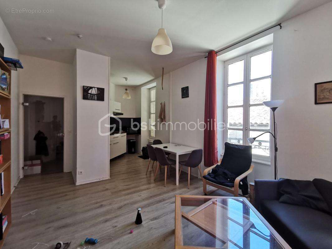 Appartement à COGNAC
