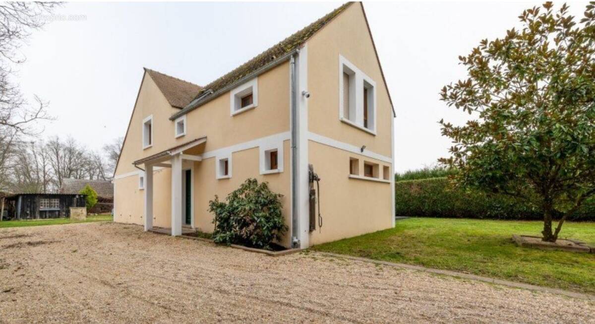 Maison à CONDE-SUR-VESGRE