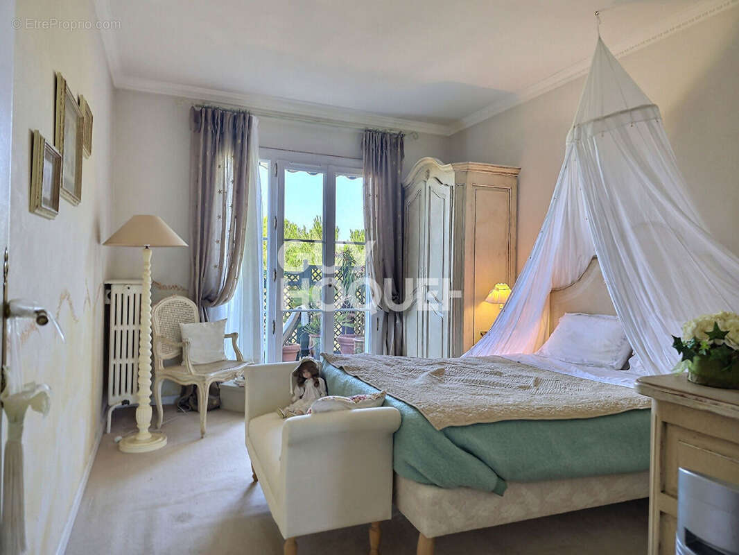 CHARMANT T3 78 m2 + garage + 2 caves - photo 8