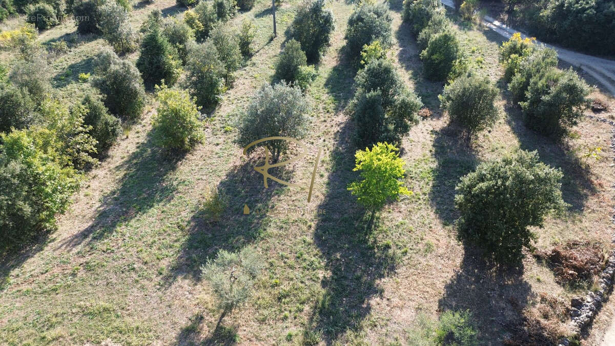 Terrain à ORGNAC-L&#039;AVEN