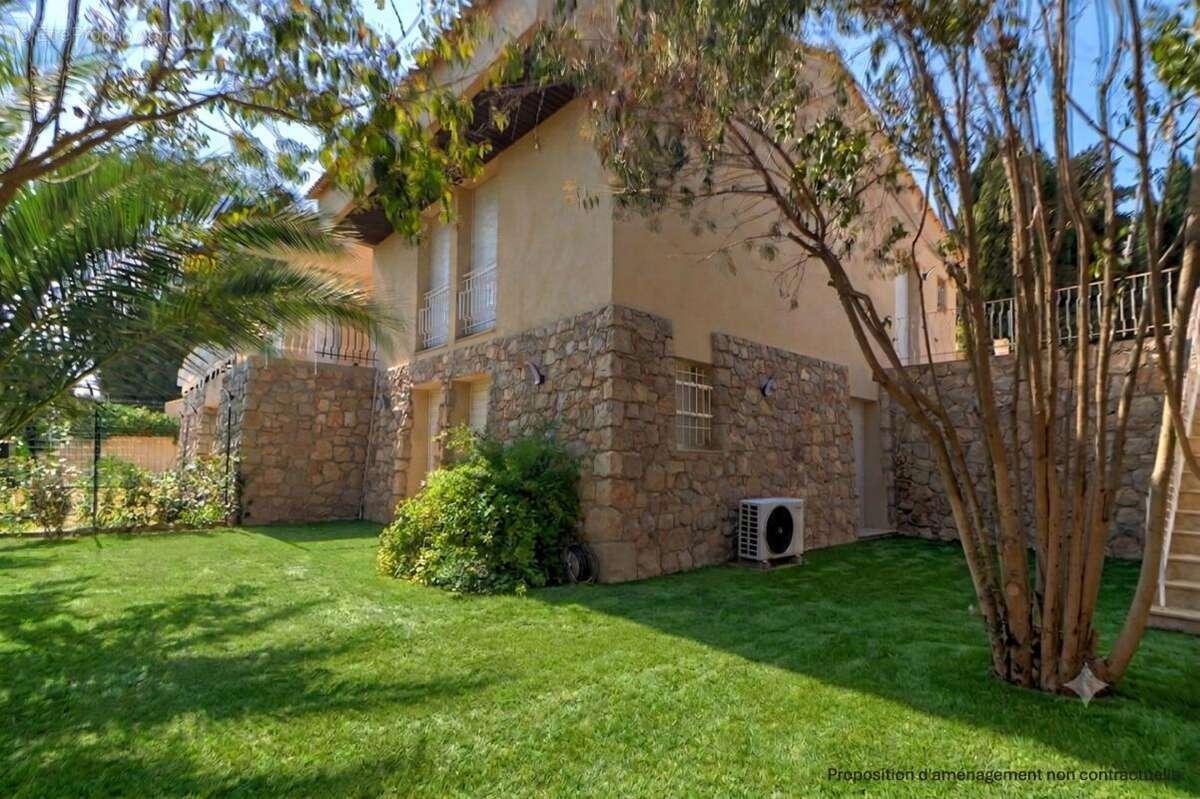 Maison 4 pièces avec piscine - MOUGINS - photo 7