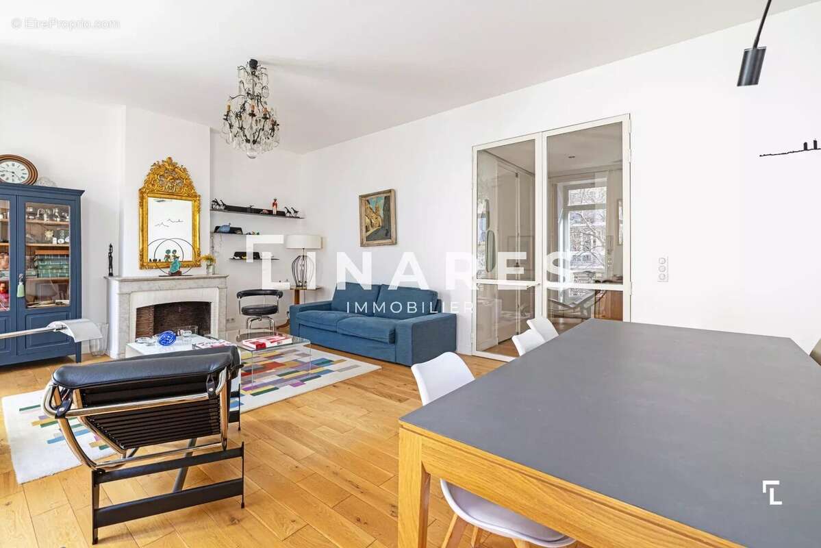 Appartement à MARSEILLE-6E