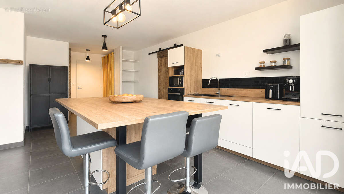 Maison 83 m² à La Bastide-Des-Jourdans  - photo 2