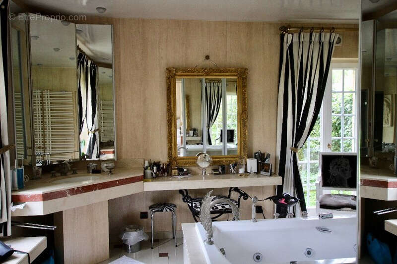 Maison à ROZERIEULLES