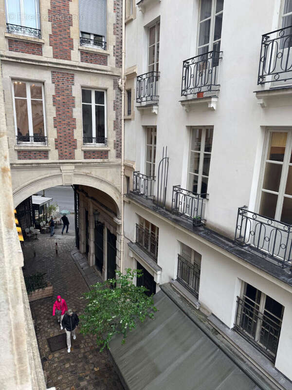 Appartement à PARIS-6E