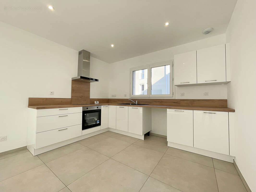 Maison à SEREZIN-DE-LA-TOUR