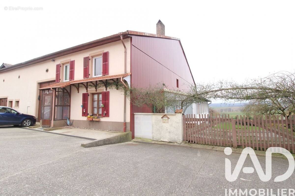 Photo 1 - Maison à FRAQUELFING