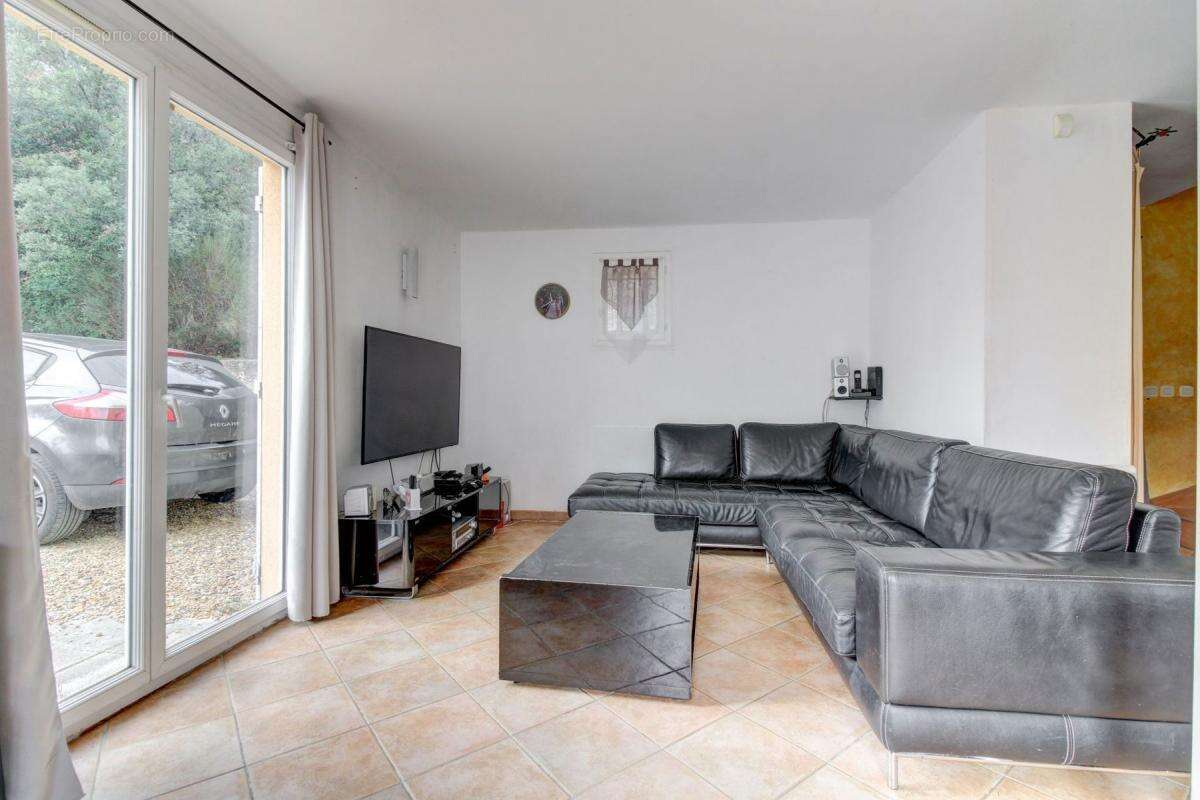 Maison à ROQUESTERON