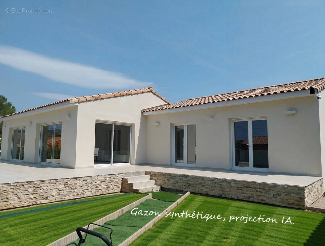 Maison à SALASC