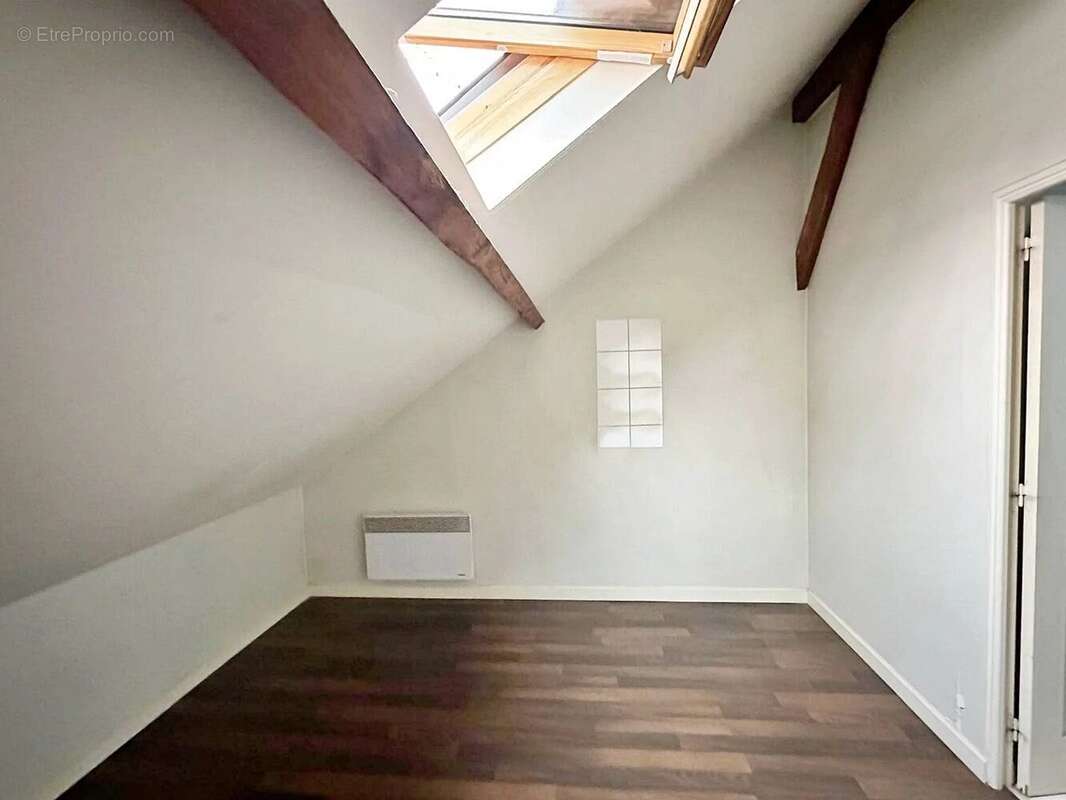 Appartement à SAINT-MAUR-DES-FOSSES
