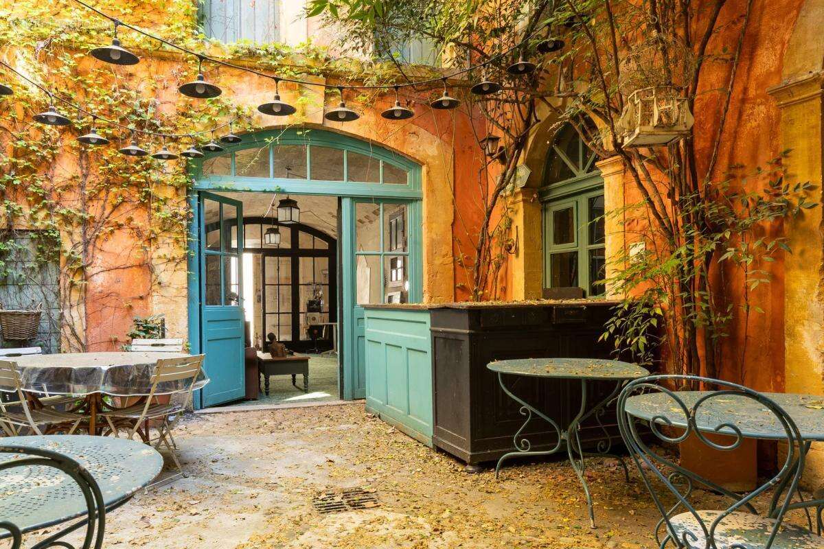 Hôtel particulier de 12 pièces de 385 m² à Tarascon - photo 2