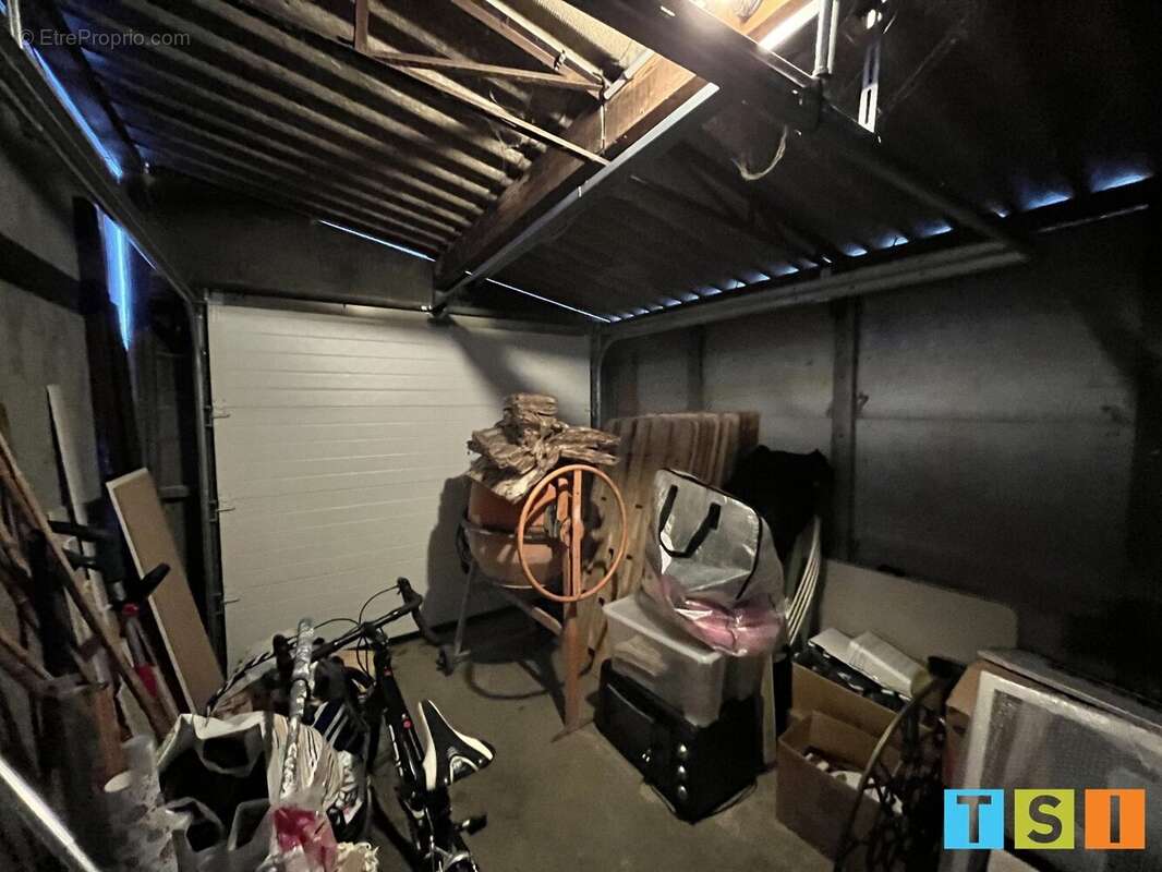 Maison à MONTREJEAU