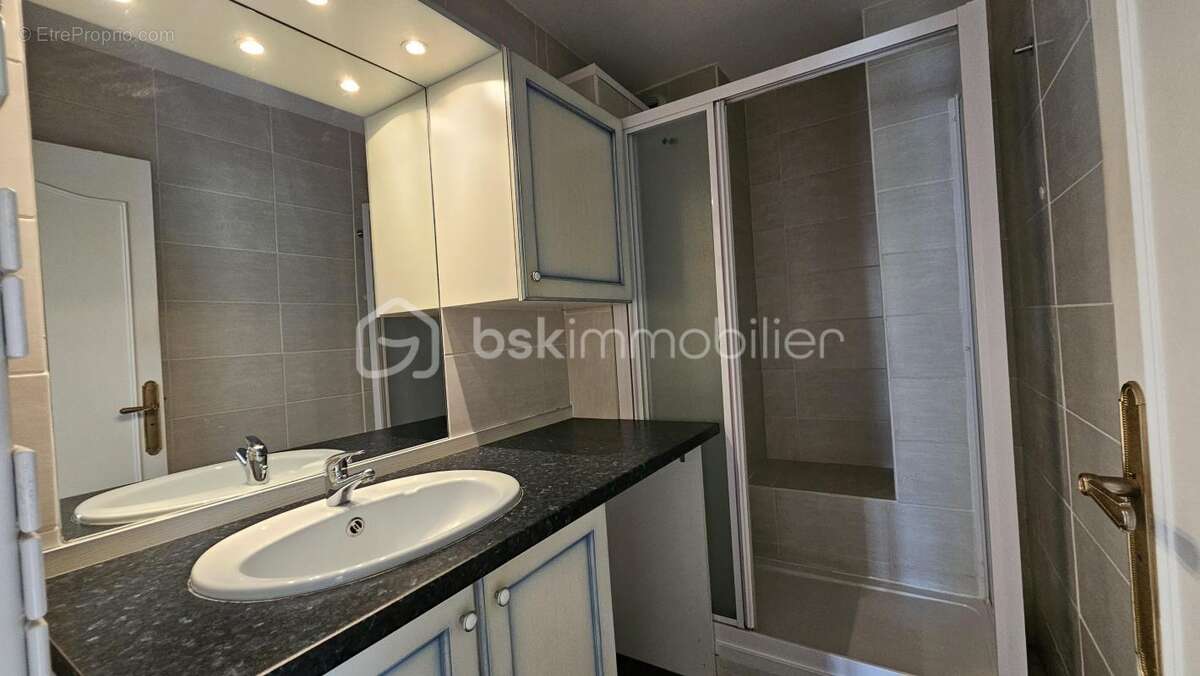 Appartement à MEYLAN