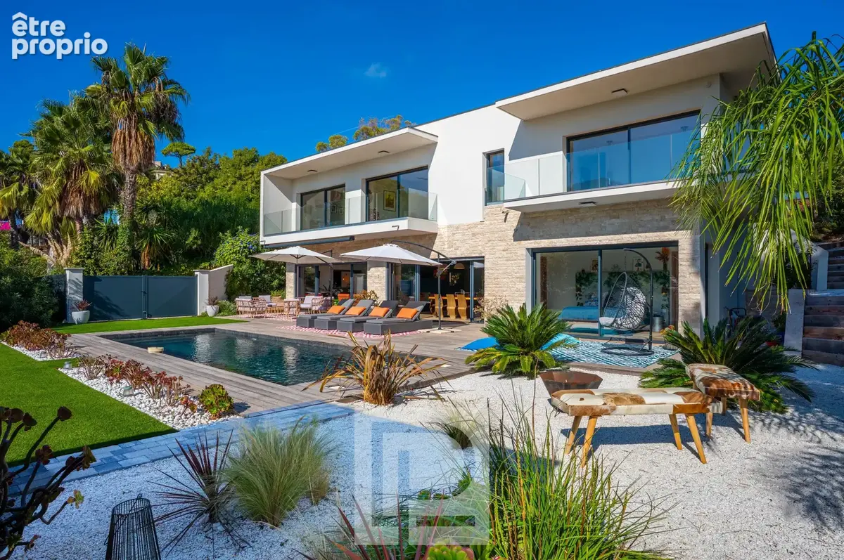 Superbe villa contemporaine au calme, avec vue dégagée sur les collines - photo 11