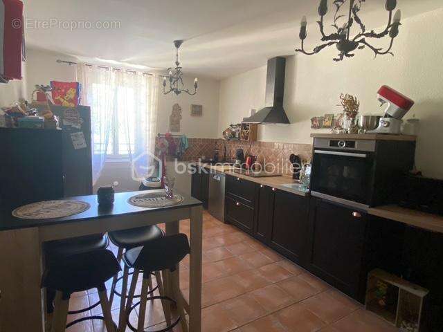 Appartement à SIGNES