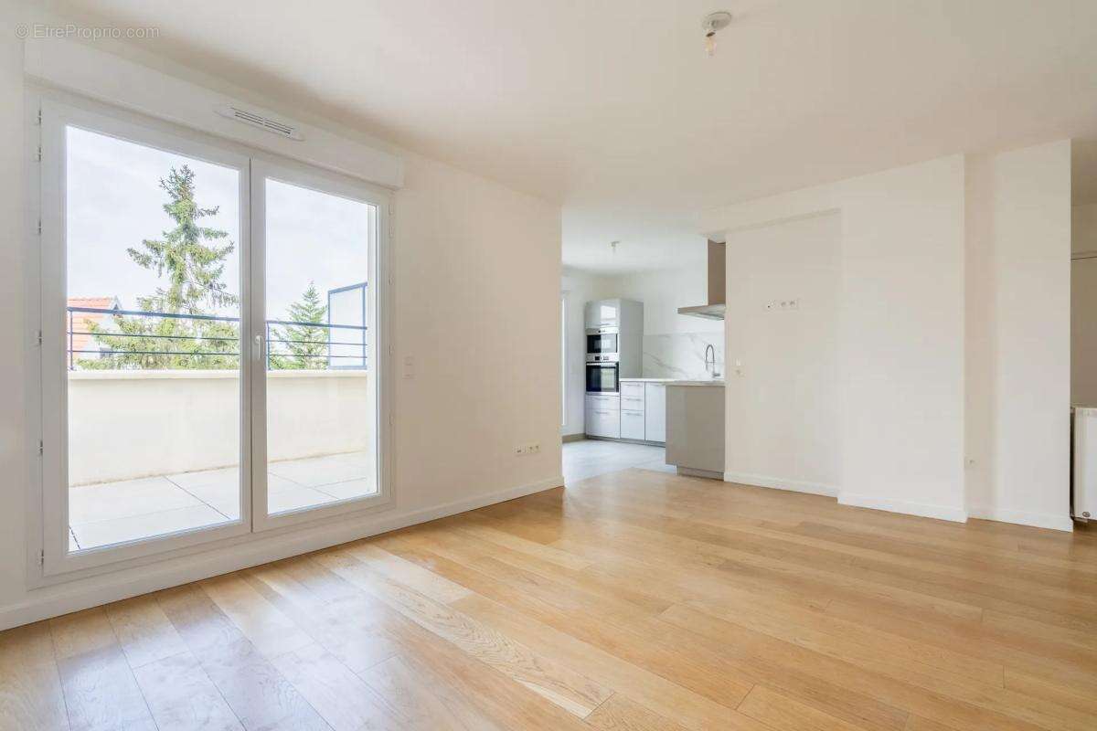 Appartement à NEUILLY-PLAISANCE