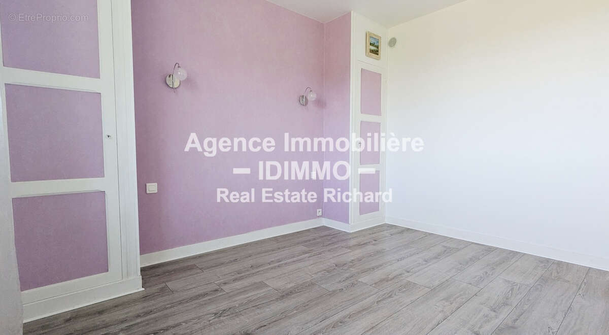 Maison à CORBEILLES