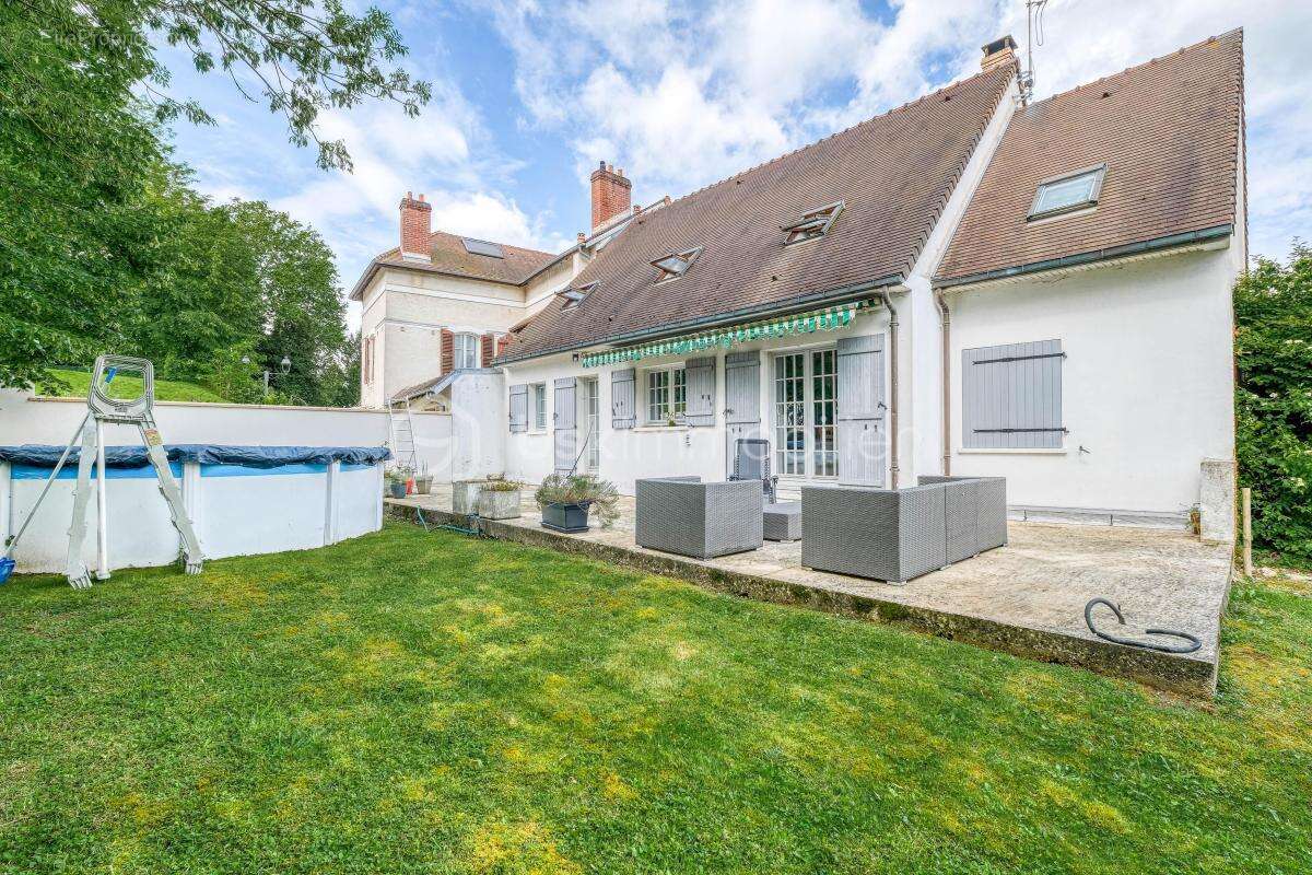 Maison à COUPVRAY