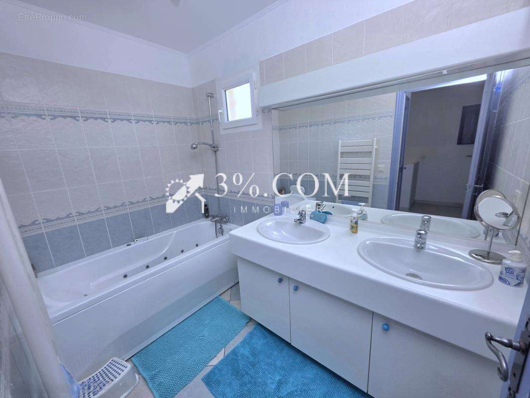 Charmante maison résidence avec piscine et aperçu mer - photo 8