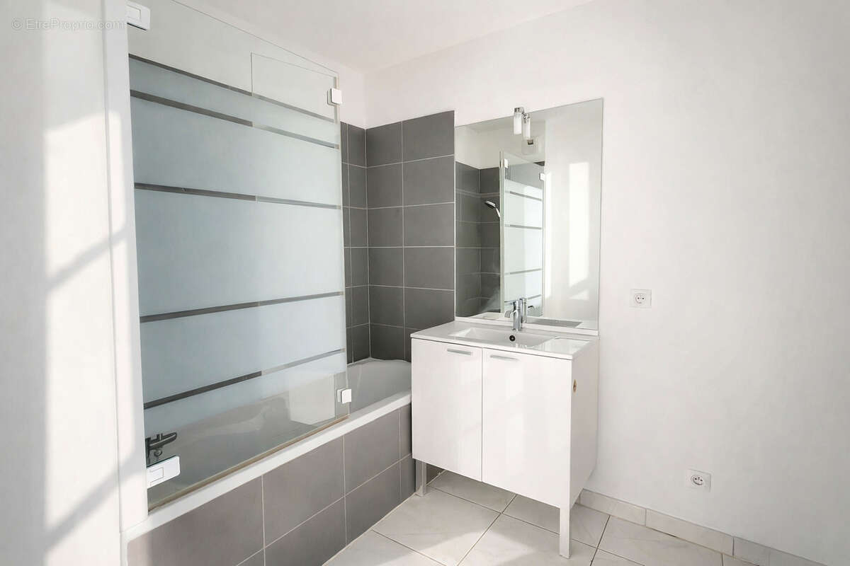 Appartement à MARSEILLE-9E