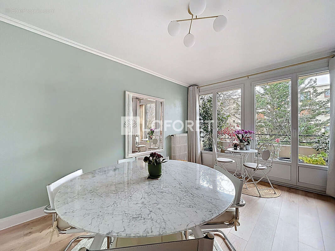 Appartement à LE VESINET