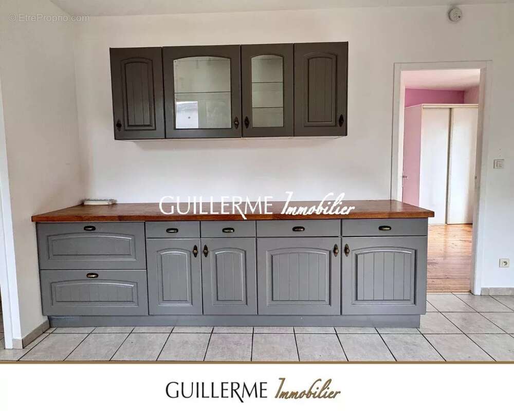 Appartement à CRAPONNE