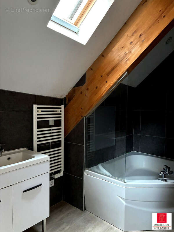 Appartement à LA TOUR-DU-PIN