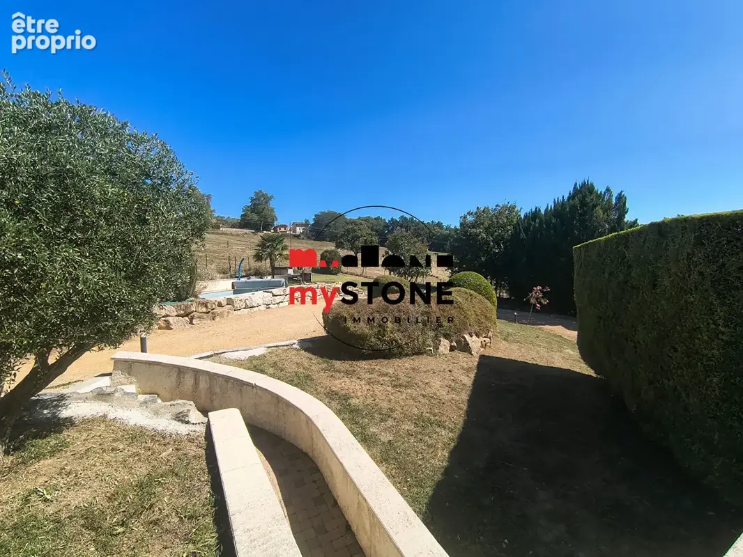 GUEREINS - Maison 130 m² au calme avec piscine - photo 7