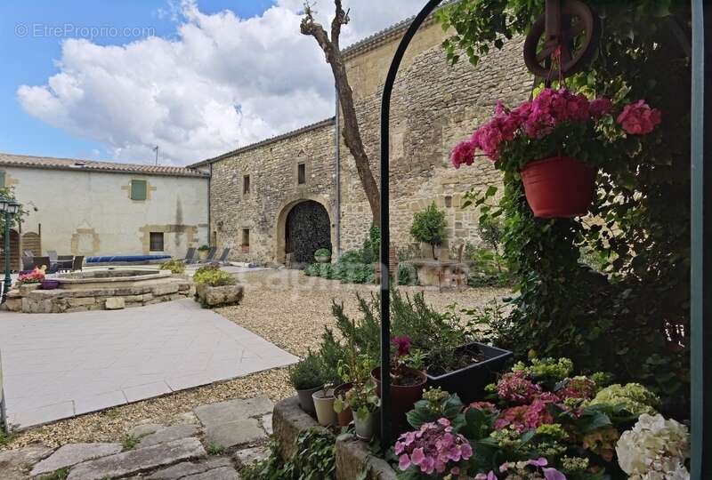 Dpt Gard (30), à vendre UZES propriete P14 de 548 m² - Terrain de 830,00 m² - photo 41