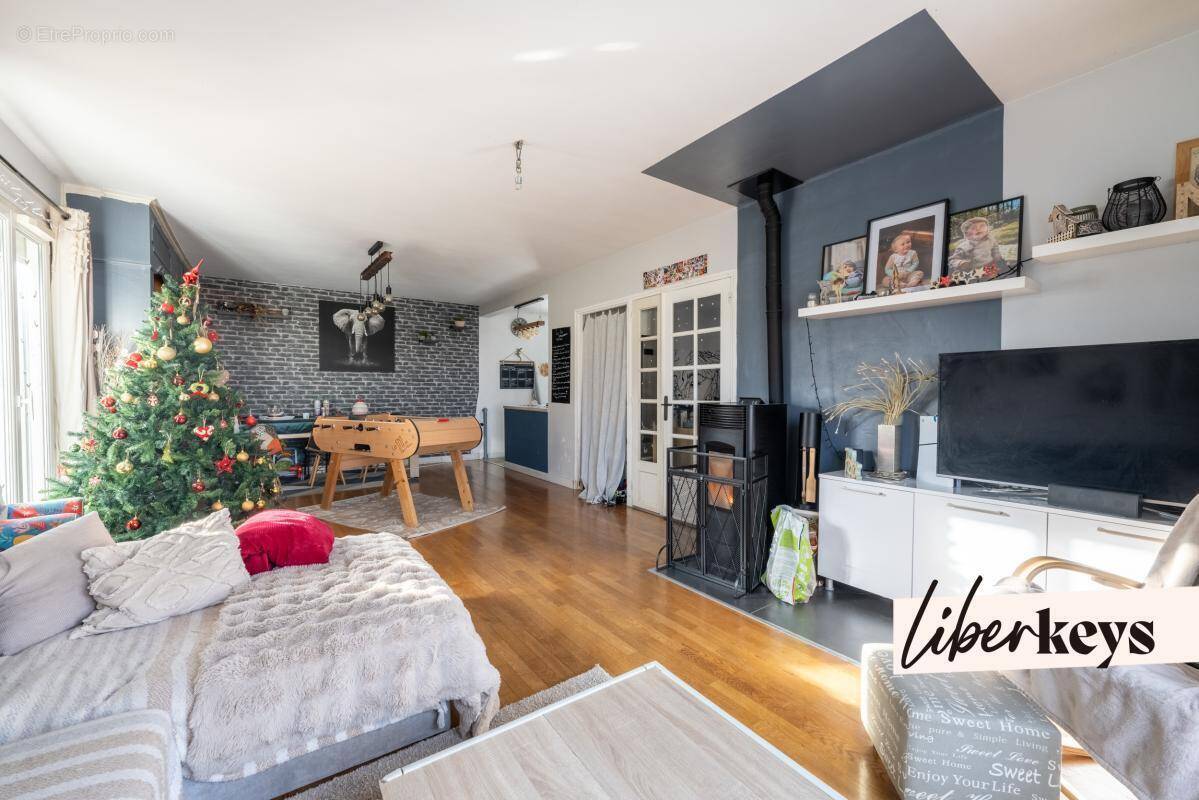 Appartement à VILLENEUVE-LE-ROI