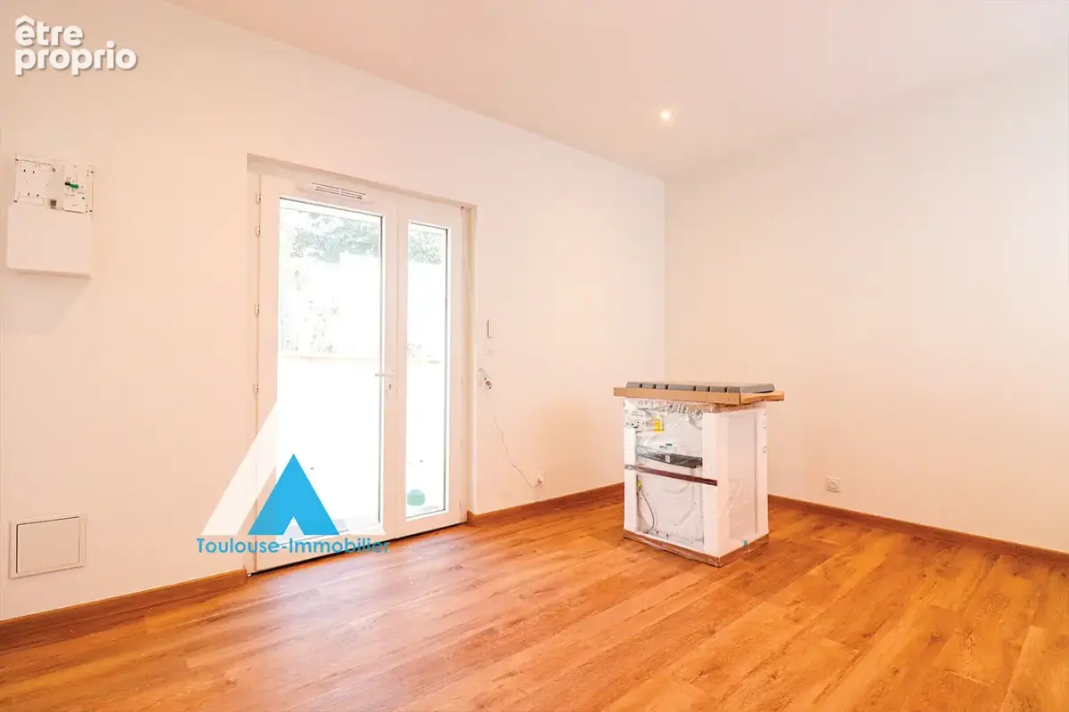 Immeuble de rapport - saint martin du touch - appartemenents - garages - local - photo 4
