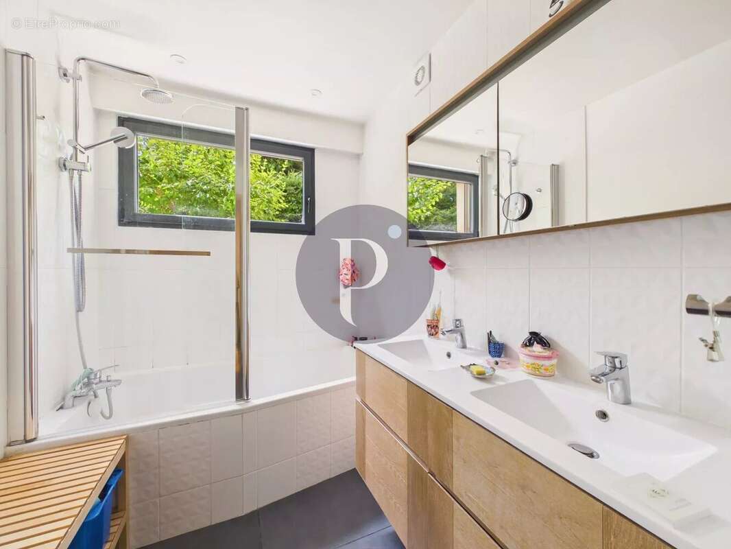 Appartement à CHATENAY-MALABRY