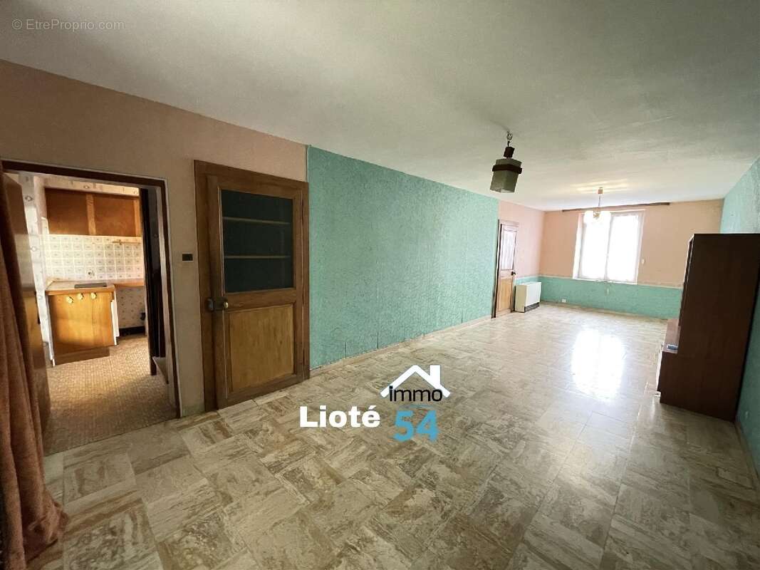 Maison 111 m² à Einville-Au-Jard  - photo 9