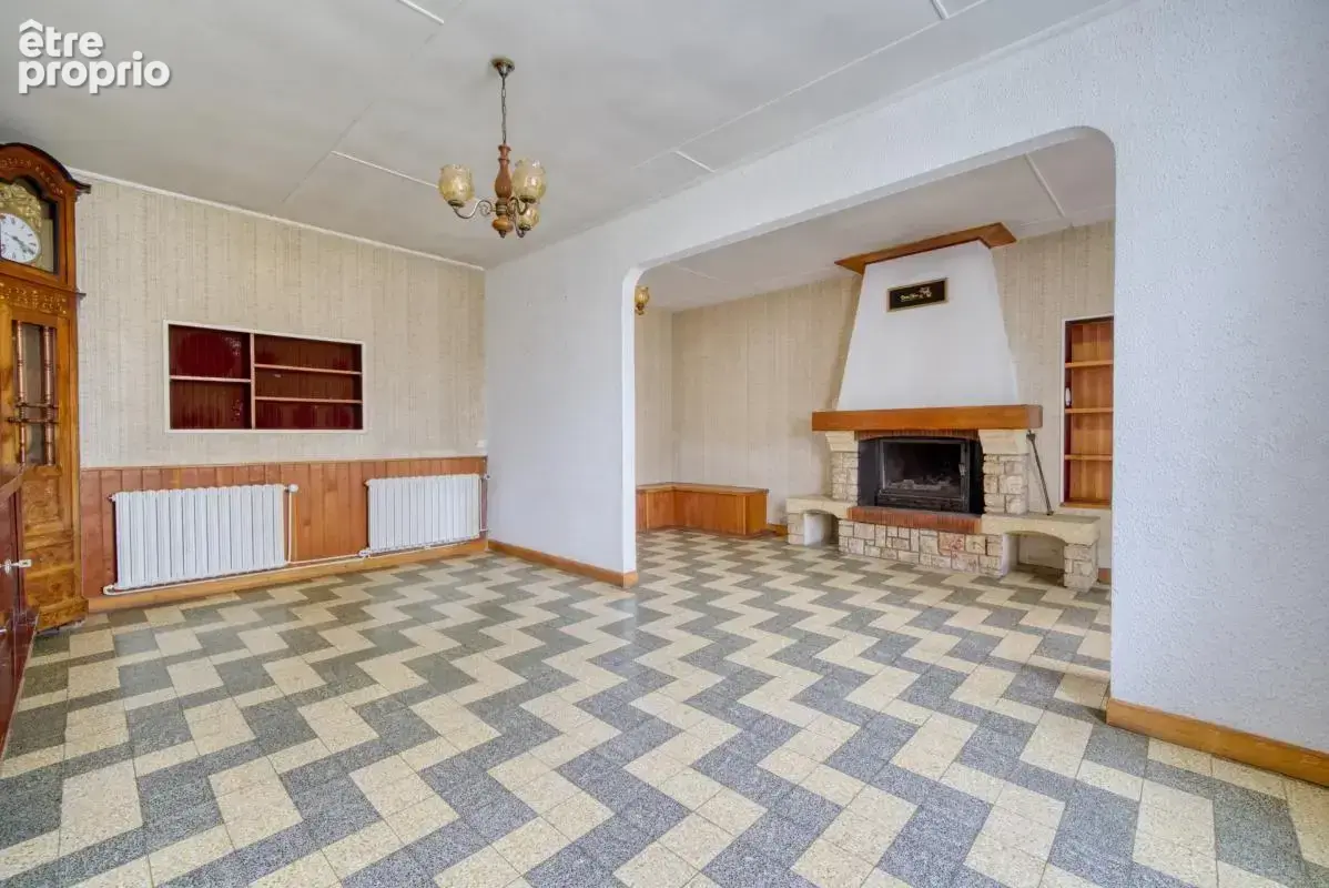 Maison en Pierre 5 pièces de 119 m² à Genouillé - photo 3