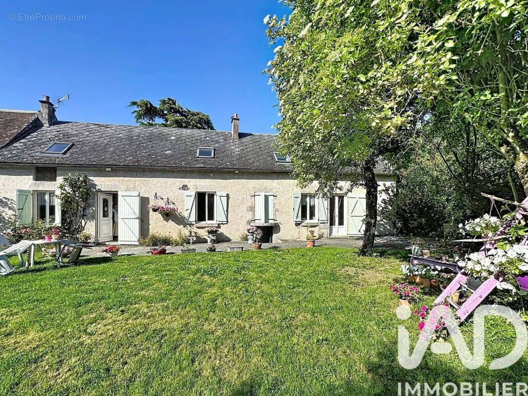Photo 2 - Maison à TOURY
