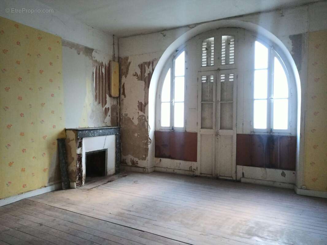 A vendre | Immeuble locatif | Aire-Sur-Adour - Appartement à AIRE-SUR-L'ADOUR