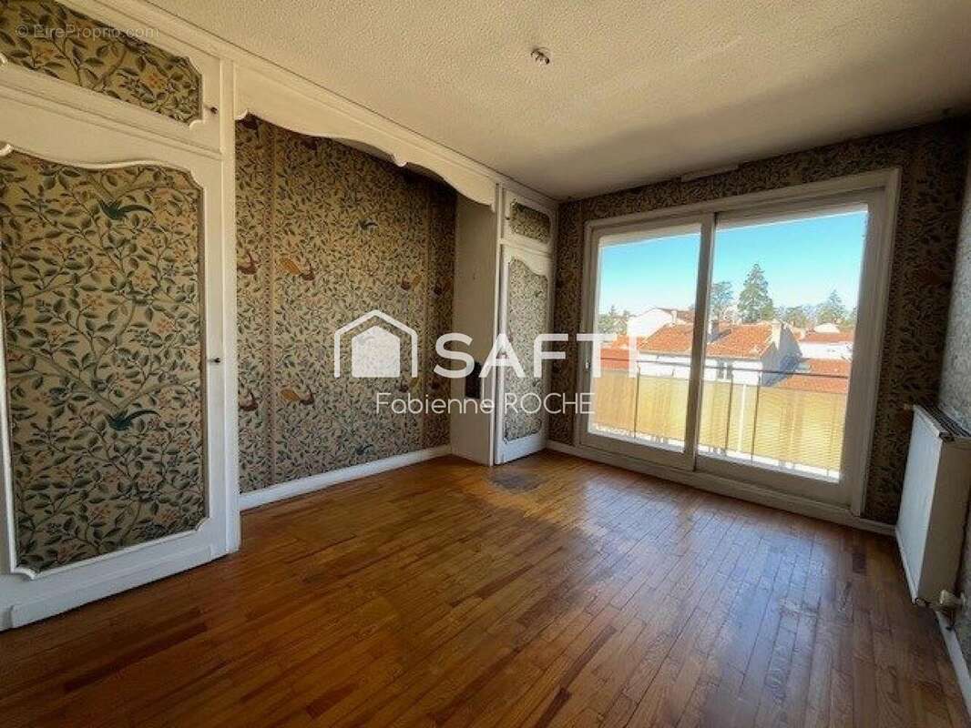 Photo 7 - Appartement à SAINT-PRIEST-EN-JAREZ