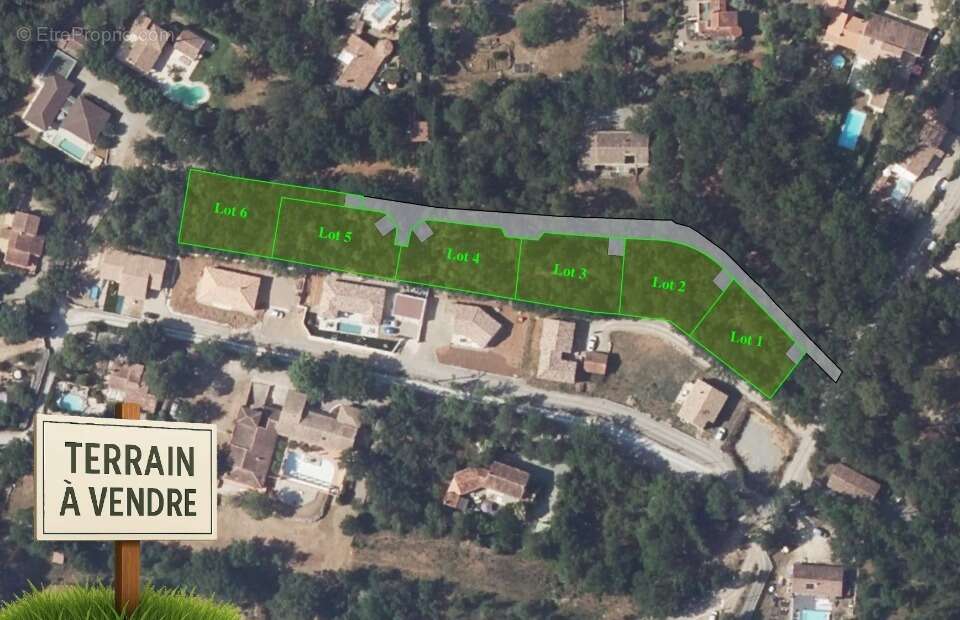 Terrain à TRANS-EN-PROVENCE