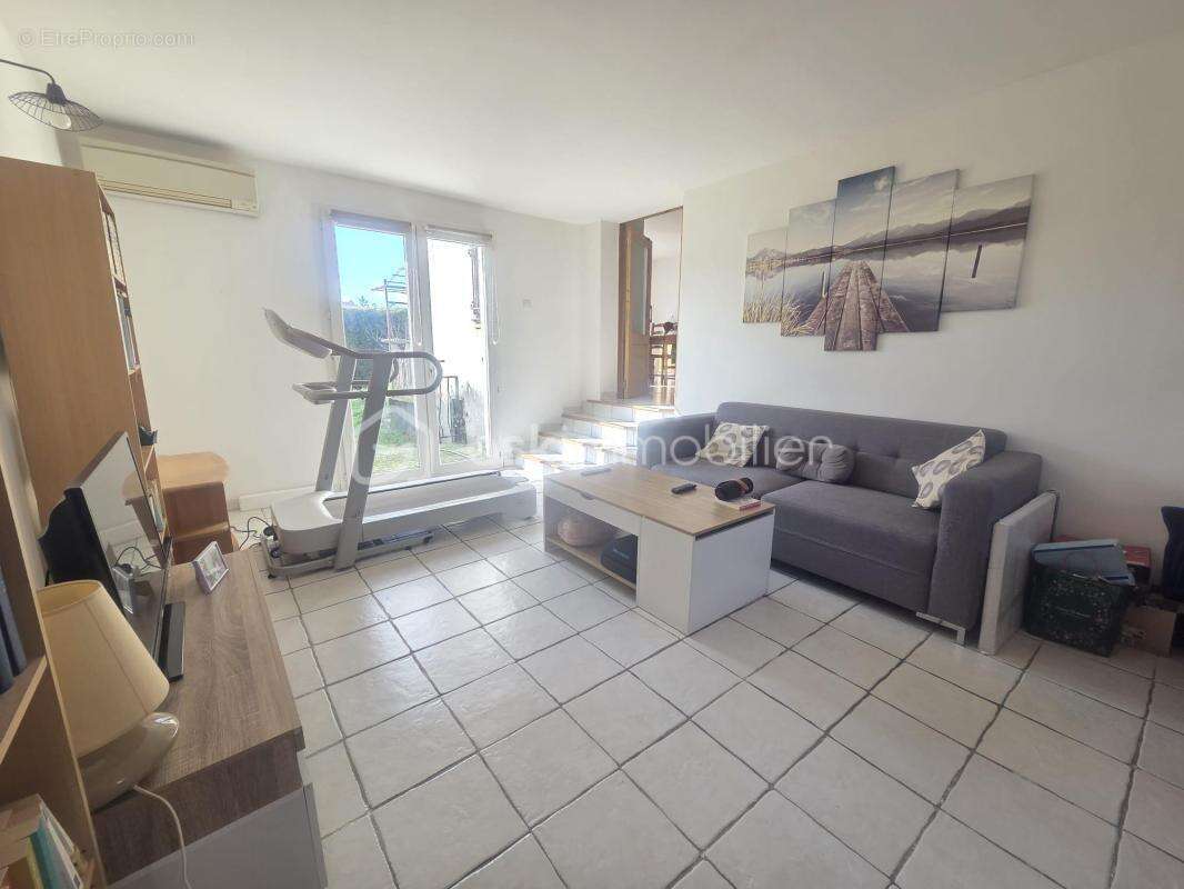 Maison à CERESTE