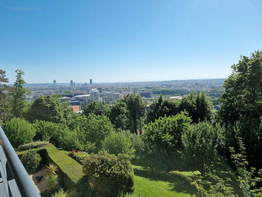 Appartement à SAINTE-FOY-LES-LYON