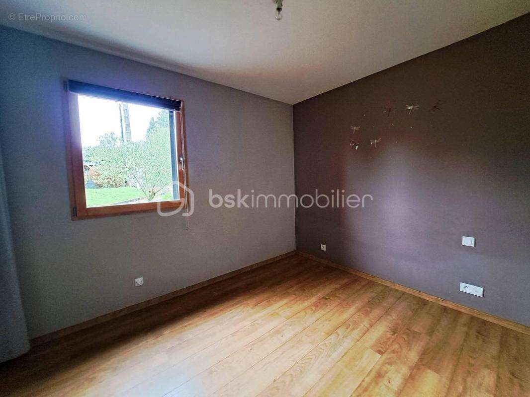 Maison à POULLAOUEN