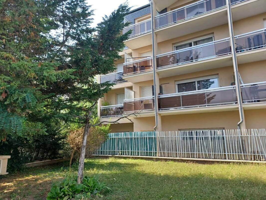 Appartement à VILLEMOMBLE