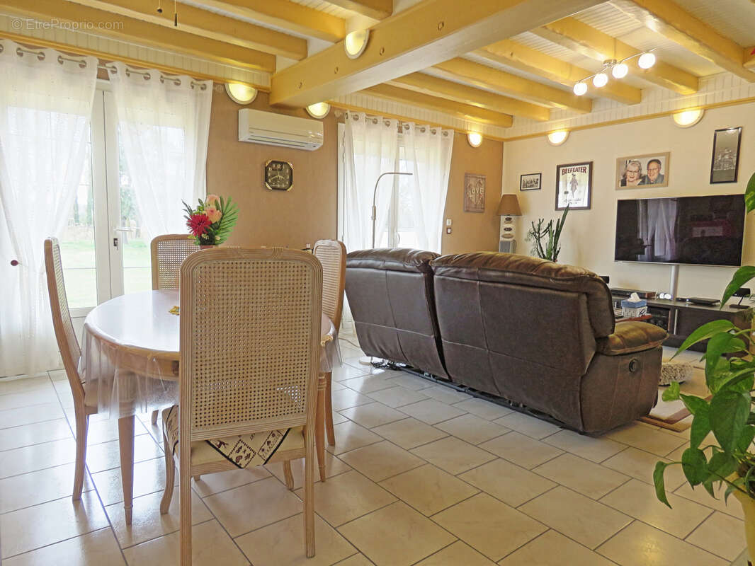 Maison à VILLEMANDEUR