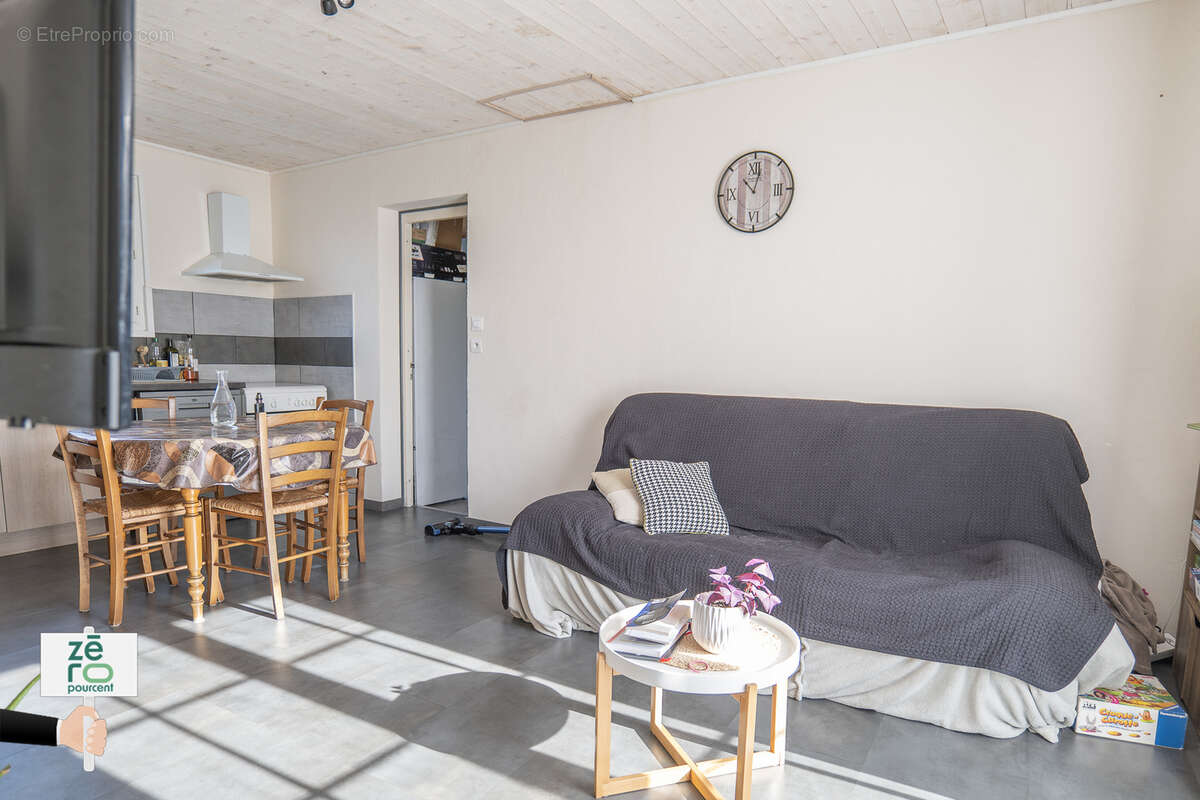 Maison à CHATEAUNEUF