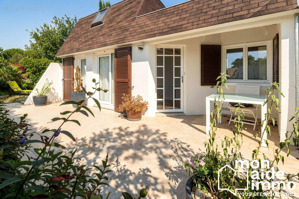 Maison à LA ROCHELLE
