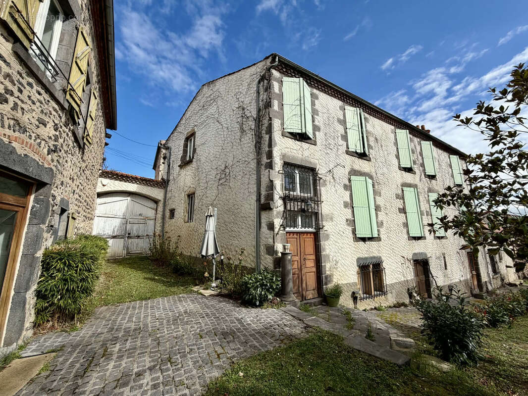 Maison à BERGONNE