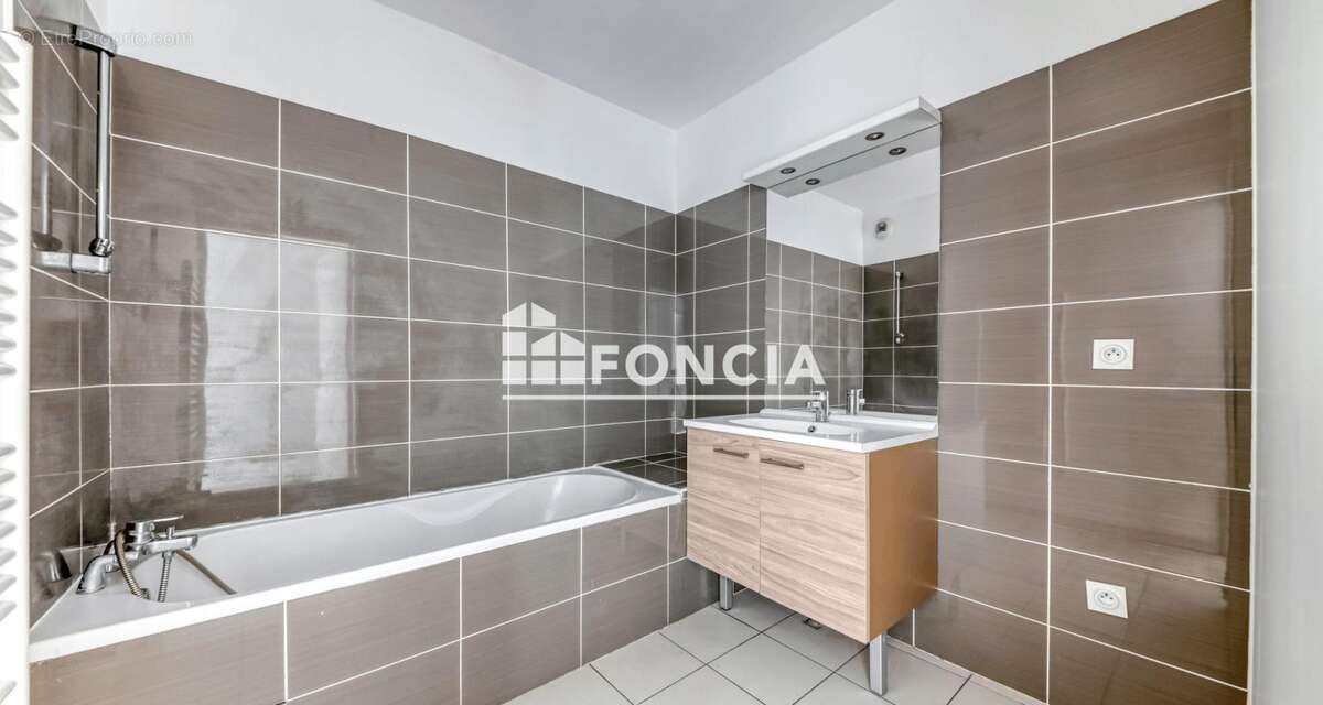 Appartement à VILLEURBANNE