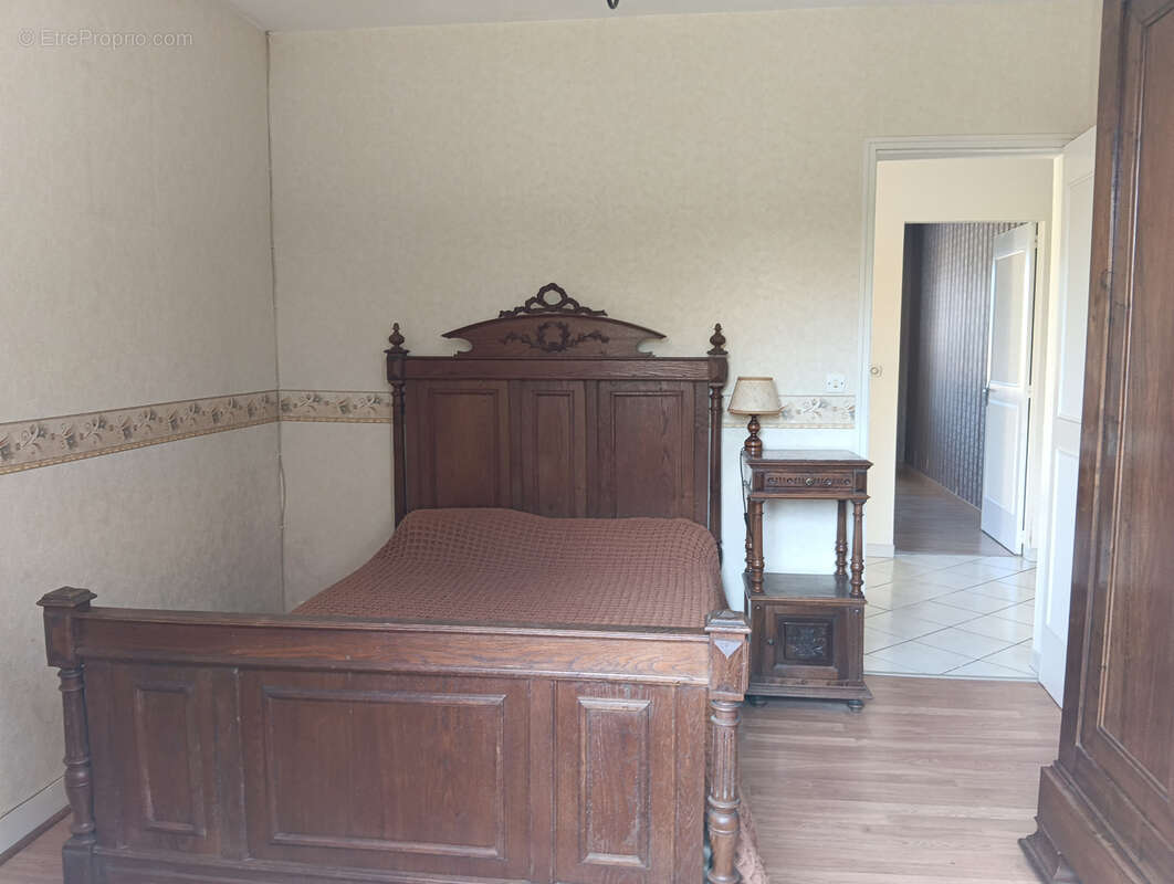 Secteur langon maison 4 chambres, garage, dependance, jardin. - photo 13