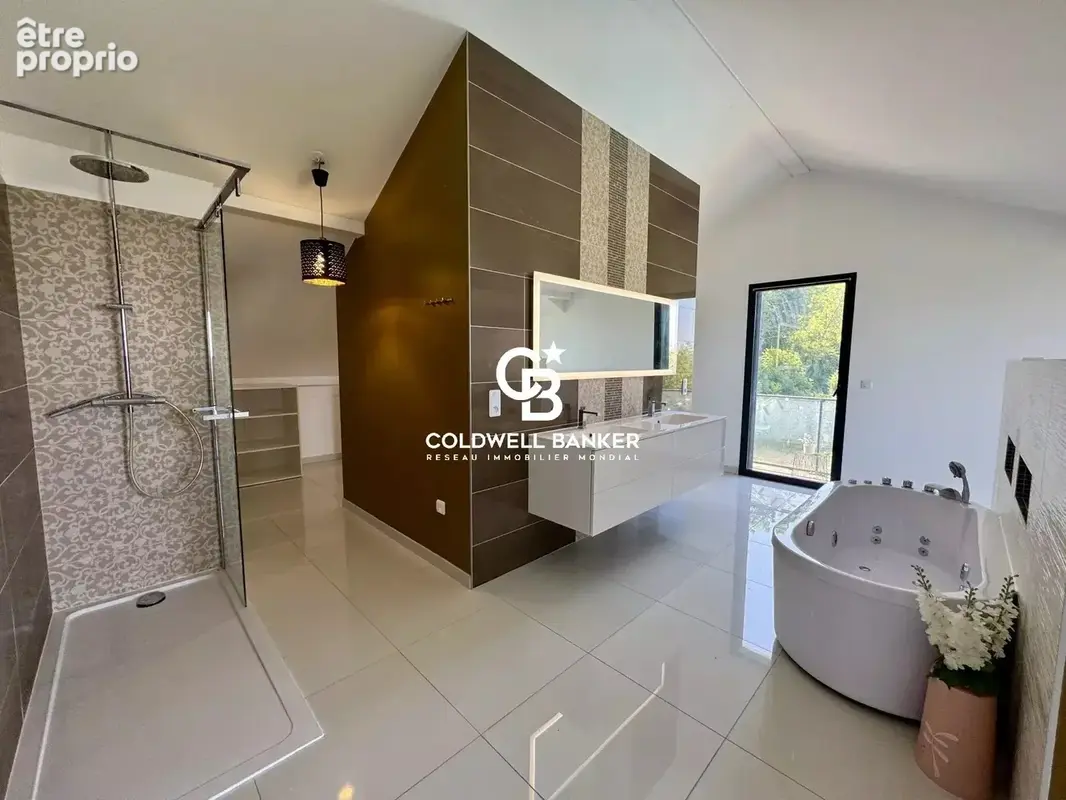 Villa contemporaine 280 m² avec piscine et vue panoramique sur Genève - photo 8