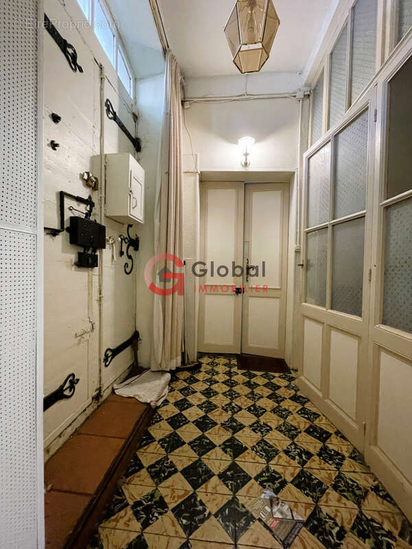 Maison de Maître 10 pièces avec jardin et cave. - photo 2